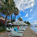 Palm Trees Hotel *