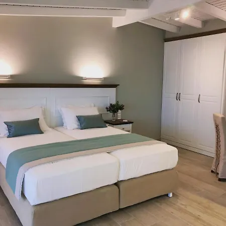 Palm Trees Hotel Nydri (Lefkada)