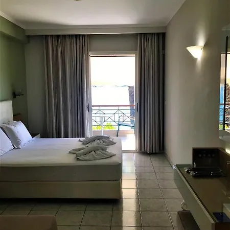 Palm Trees Hotel *