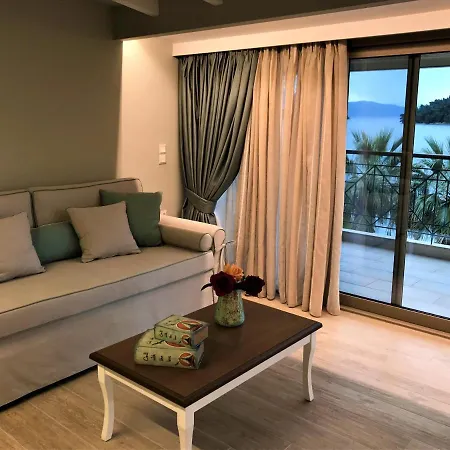 Palm Trees * Νυδρί