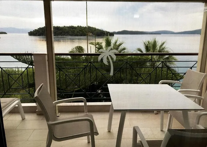 Palm Trees Hotel Nydri (Lefkada)